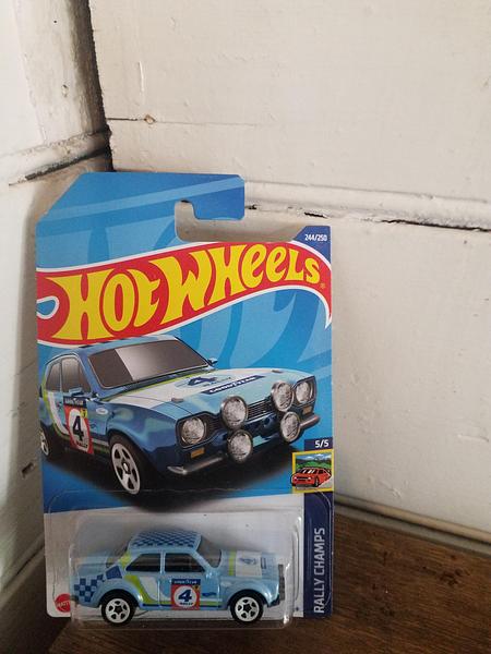 Hotwheels '70 Ford Escort RS1600